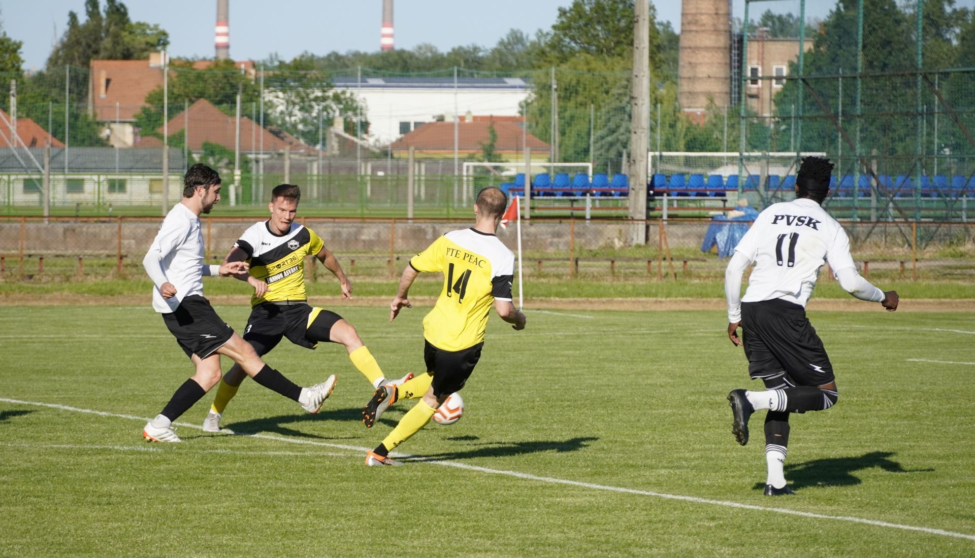 Rácz Ervin gólt szerez