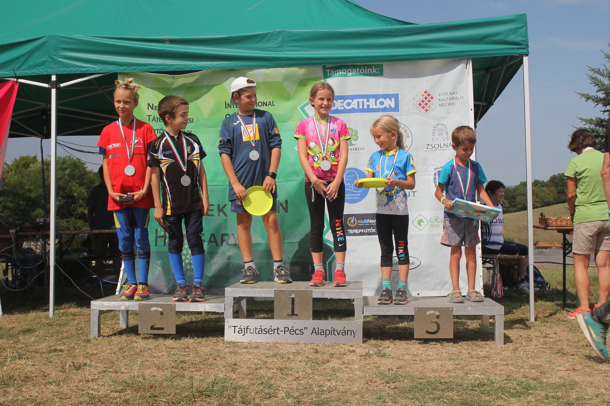 Topán Gellért (balról a második) a második helyet szerezte meg